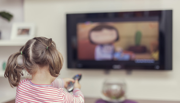 टीवी शो से भी सीख सकते हैं बच्चे ये 7 बातें, जीवनभर आएगी उनके काम 