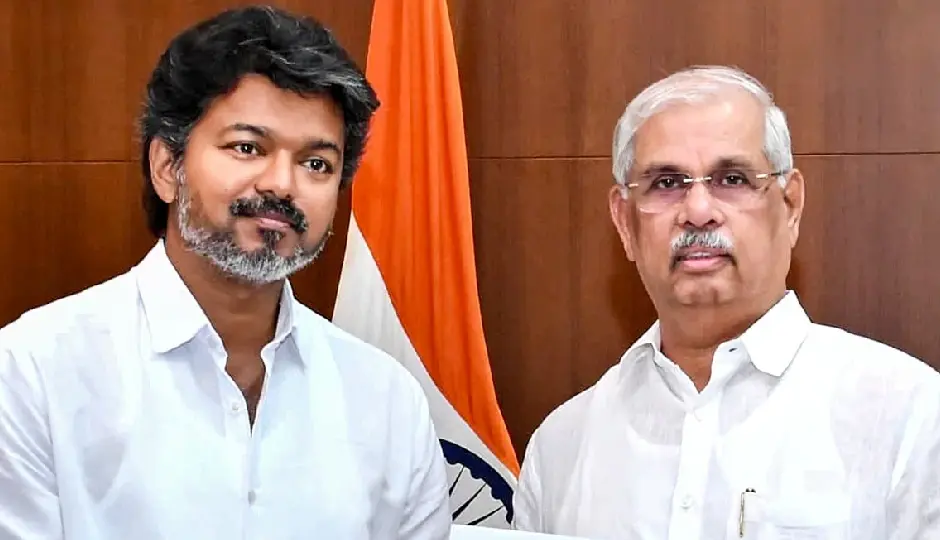 तमिलनाडु में सियासी उलटफेर, विजय के समर्थन में आए DMK-VCK और CPI; अब राज्यपाल के फैसले पर टिकी निगाहें