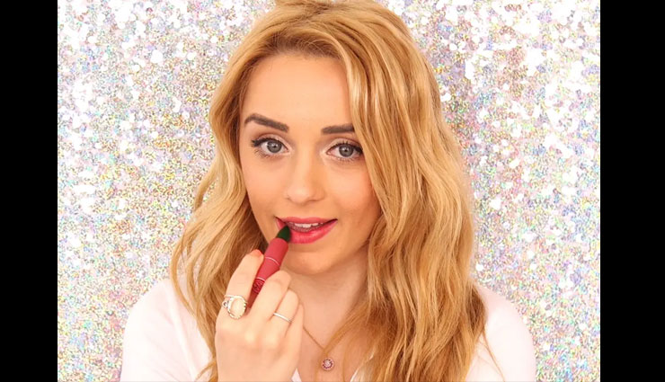 types of lipsticks,lipsticks,crayon lipstick,creme lipstick,glossy lipstick,lip tints,sheer lipstick,matte lipstick