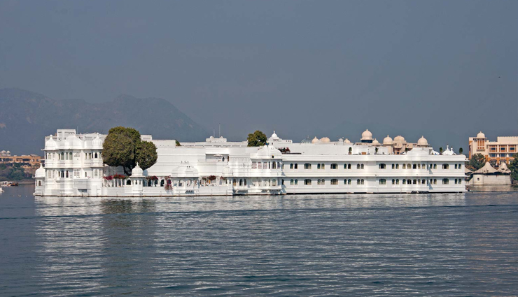 udaipur city,udaipur city tourism,tourist places in udaipur,rajastahan tourism,holidays,travel gudie,travel tips