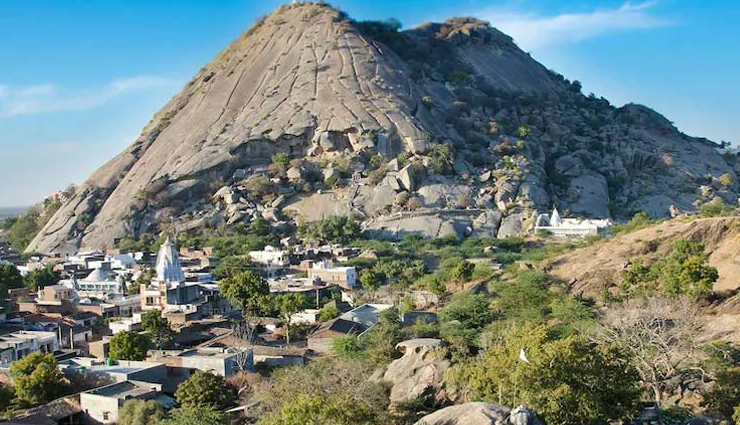 udaipur,lesser known places in udaipur,places to visit near udaipur,Kumbhalgarh,ranakpur jain temple,narlai,jodhpur,bera