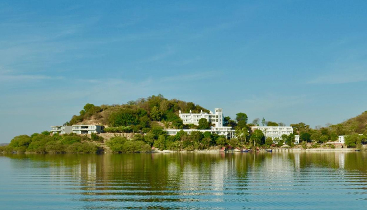 udaipur,lakes to visit in udaipur,fateh sagar lake,udaisagar lake,lake pichola,rajsamand lake,jaisamand lake,dudh talai,swaroop sagar lake