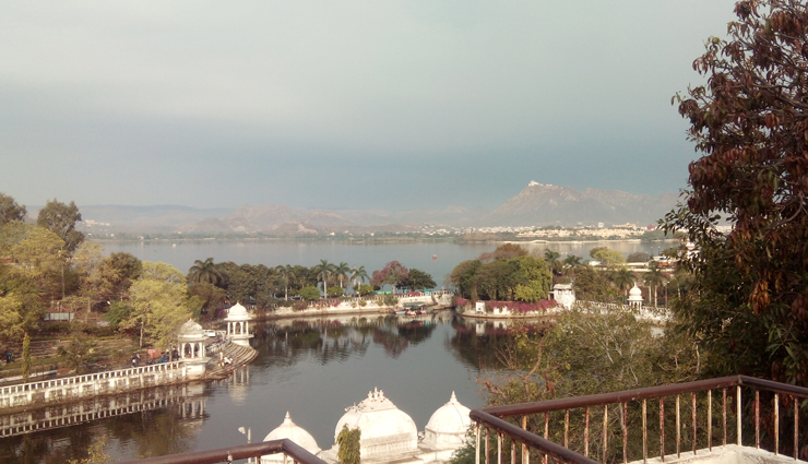 udaipur,lakes to visit in udaipur,fateh sagar lake,udaisagar lake,lake pichola,rajsamand lake,jaisamand lake,dudh talai,swaroop sagar lake