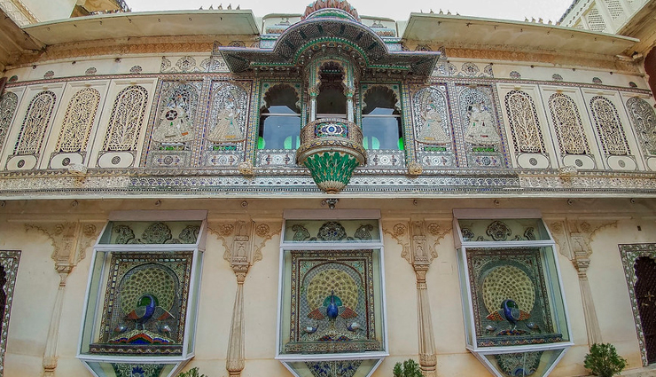 udaipur sightseeing,udaipur tourism,udaipur city palace,lake pichola udaipur,jagdish temple udaipur,fateh sagar lake udaipur,saheliyon ki bari udaipur,monsoon palace udaipur,bagore ki haveli udaipur,vintage car museum udaipur,gulab bagh and zoo udaipur,shilpgram udaipur,eklingji temple udaipur,nathdwara temple udaipur,haldi ghati udaipur,kumbhalgarh fort udaipur,chittorgarh fort udaipur,udaipur offbeat places to visit,best time to visit udaipur,udaipur photo spots