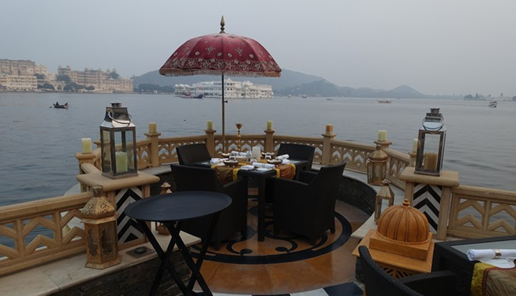 udaipur sightseeing,udaipur tourism,udaipur city palace,lake pichola udaipur,jagdish temple udaipur,fateh sagar lake udaipur,saheliyon ki bari udaipur,monsoon palace udaipur,bagore ki haveli udaipur,vintage car museum udaipur,gulab bagh and zoo udaipur,shilpgram udaipur,eklingji temple udaipur,nathdwara temple udaipur,haldi ghati udaipur,kumbhalgarh fort udaipur,chittorgarh fort udaipur,udaipur offbeat places to visit,best time to visit udaipur,udaipur photo spots