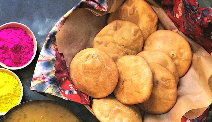 udaipur street food,delicious street food,must try rajasthani street food,boiled egg burji,daal bati choorma,jalebi,mini mirchi vada,kachori,udaipur,sandwich and maggie