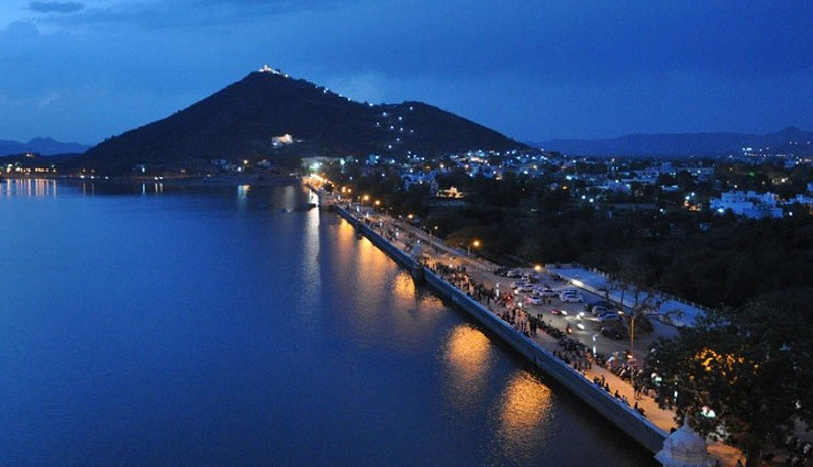 udaipur,udaipur tourism,tourism,travel,holidays,udaipur the city of lakes