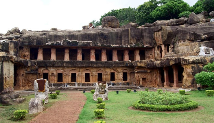 pilgrimage sites in india,must visit pilgrimage sites in india,pilgrimage sites to travel in india,india travel,india tourism,places to visit in india,india holidays