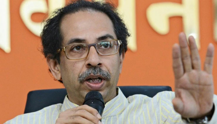 शिवसेना ने भाजपा पर बोला हमला, कहा - महाराष्ट्र में BJP को बहुमत मिलना मतलब भैंसे से दूध दुहना