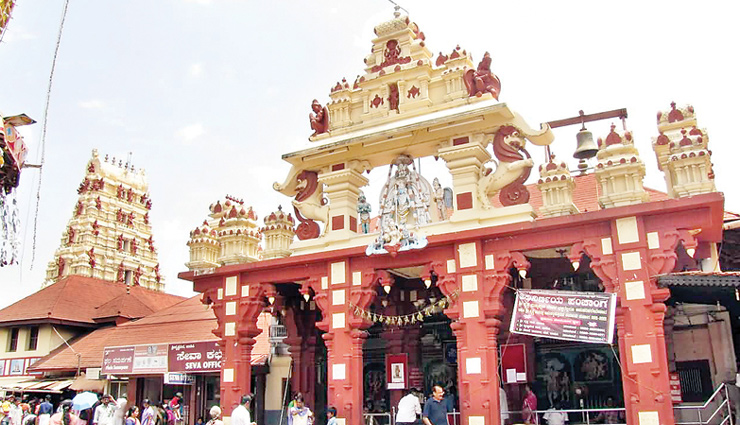 lord krishna temples in india,famous krishna temples,krishna pilgrimage sites,krishna temples architecture,spiritual significance of krishna temples,krishna janmashtami,krishna temples in mathura,krishna temples in vrindavan,krishna temples in gujarat,krishna temples in rajasthan,krishna temples in uttar pradesh