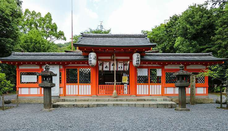 japan,beautiful shrines to visit in japan,japan travel,japan tourism,tourist places in japan,japan travel,places to visit in japan,holidays,travel guide