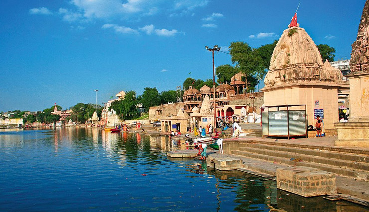 weekend near indore,places to visit near indore,indore,dhar,ujjain,bhopal,mandu