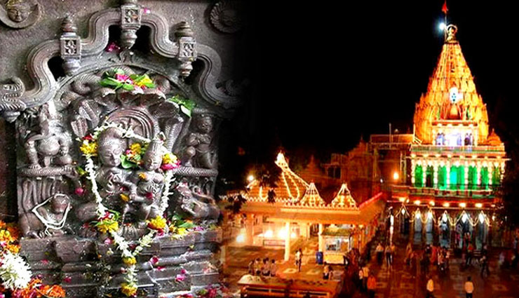 weird story,snake,old snake,chandeshwar temple,ujjain