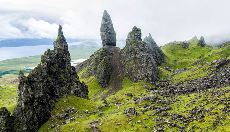 uk tourist attractions,beautiful places in the uk,uk sightseeing,uk tourism,must-visit destinations in the uk,best places to visit in the uk,uk countryside,uk coastline,uk national parks,uk historic sites,uk architecture,uk gardens,uk culture,uk festivals,uk events,uk museums,uk art galleries,uk food and drink,uk wildlife,uk outdoor activities