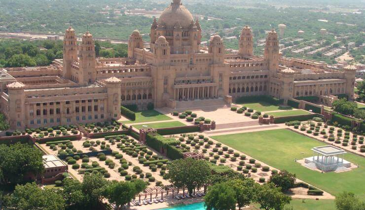 rajasthan,royal stay in rajasthan,luxurious resorts for royal stay in rajasthan,travel,rajasthan tourism,tourist places in rajasthan