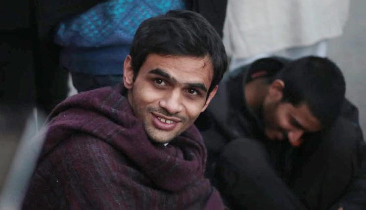 जेएनयू के छात्र नेता उमर खालिद पर दिल्ली के कांस्टीट्यूशन क्लब के पास फायरिंग, बाल-बाल बचे
