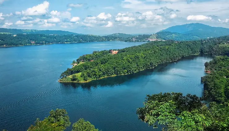 shillong travel guide,best places to visit in shillong,shillong tourism,shillong itinerary,shillong hill station,shillong meghalaya attractions,shillong road trip from guwahati,shillong tourist spots,shillong scotland of the east,shillong things to do