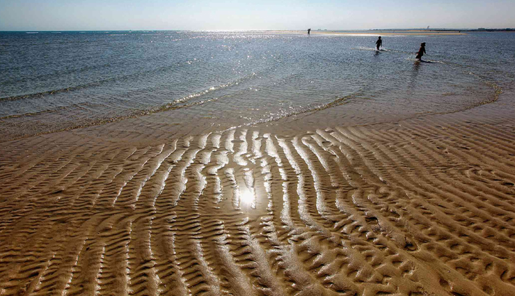 beaches to visit in doha,beautiful beaches to visit in doha,doha beaches,katara beach,four seasons beach,umm bab beach,sealine beach,inland sea,al thakira beach,zekreet beach,simaisma beach,banana island resort doha by anantara,fuwairit beach,travel,holidays,travel guide