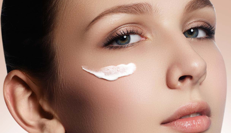 3 Reasons You Must Use Under Eye Cream