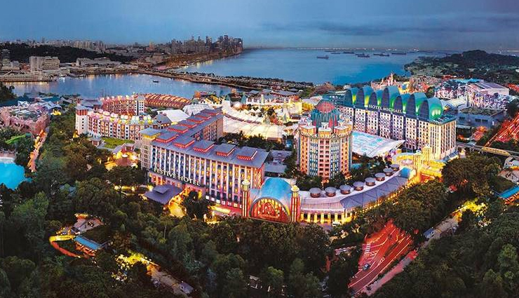 under water hotels in the world,per aquum huvafen fushi,maldives,per aquum niyama,world resort,sentosa,singapore,atlantis the palm dubai,uae,manta resort zanzibar,tanzania,anantara kihavah villas