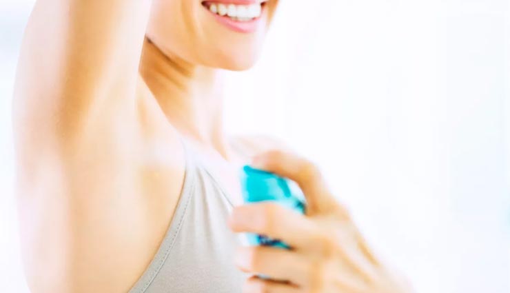 इन तरीकों से मिलेगी पसीने की बदबू से राहत, जानें और आजमाए