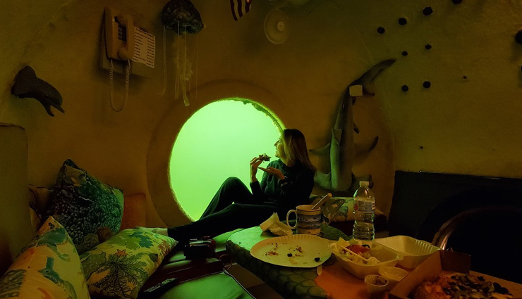 underwater hotels,underwater hotels around the world,resorts world sentosa,singapore,conrad maldives rangali island,the maldives,jules undersea lodge,key largo,florida,utter inn,sweden,huvafen fushi,maldives