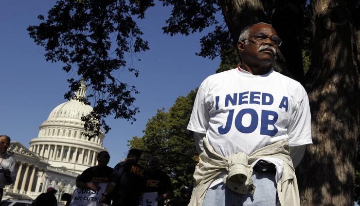 बेरोजगारी का सामना कर रहा अमेरिका, अप्रैल में 10 लाख के मुकाबले मिली सिर्फ 2.66 लाख नौकरियां