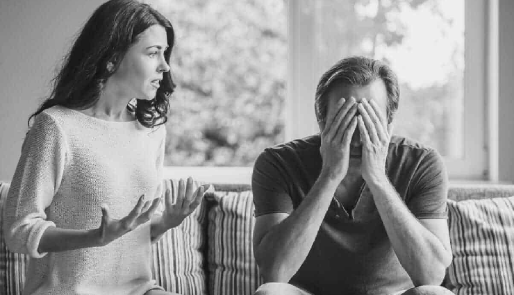 communicating relationship dissatisfaction,telling partner about unhappiness,expressing discontent in a relationship,honest communication in love,addressing relationship issues,conveying dissatisfaction in partnership,opening up about relationship unhappiness,ways to talk about relationship problems,relationship communication tips,navigating relationship discontent