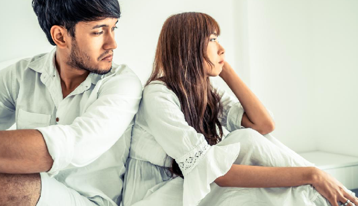 communicating relationship dissatisfaction,telling partner about unhappiness,expressing discontent in a relationship,honest communication in love,addressing relationship issues,conveying dissatisfaction in partnership,opening up about relationship unhappiness,ways to talk about relationship problems,relationship communication tips,navigating relationship discontent