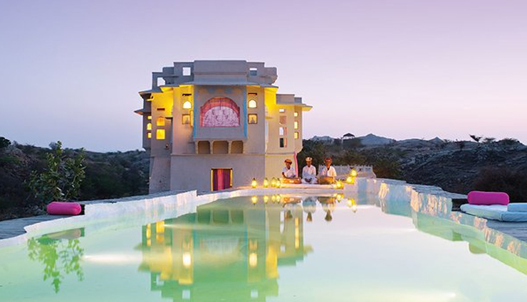 6 Unique Hotels You Can Visit in India