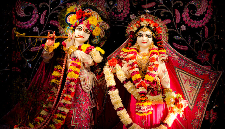 ब्रज में देखने को मिलती है भगवान कृष्ण की लीला, ये प्रसिद्द स्थान बनते है आकर्षण