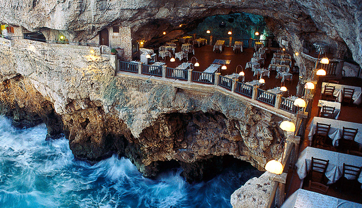unique restaurants,unique restaurants in the world,underwater restaurant,lunch on a hot-air balloon,restaurant hanging from a cliff,treehouse restaurant,cave restaurant,dinner in the sky