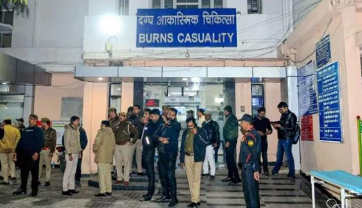 उन्नाव गैंगरेप पीड़िता ने दिल्ली के सफदरजंग अस्पताल में तोड़ा दम, आरोपियों ने जिंदा जलाया था 