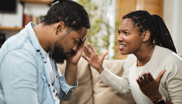 relationship endings,reasons for breakup,why good relationships end,relationship challenges,relationship communication issues,trust issues,incompatibility,unrealistic expectations,diverging futures,relationship boredom