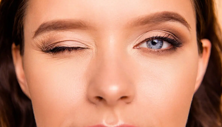 tips to prevent digital eye strain,reduce eye strain from screens,eye strain prevention tips,digital strain relief,protect eyes from screens,digital eye health,screen time eye care,eyes and digital devices,healthy eyes with screens,eye strain remedies