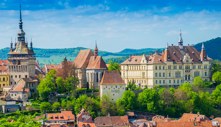 unusual holiday spots,holiday spots around the world,tibet,mongolia,tangiers,transylvania,malta