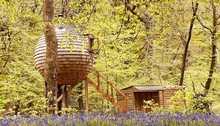 quirky hotels around the world,unusual hotels around the world,sleep in a ufo,tree pods in cornwall,dog bark park inn,volcano hotel,book a sandcastle