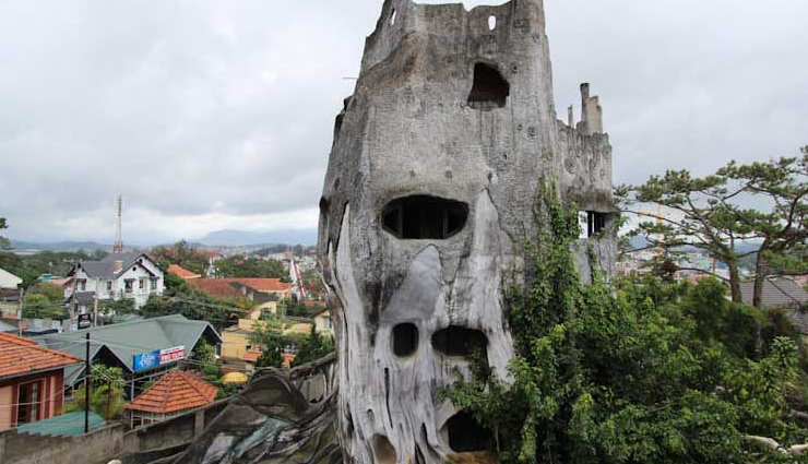 unusual hotels,unusual hotels in the world,propeller island city lodge,berlin,germany,hotel de glase,quebec,canada,das park hotel,osterreich,austria,v8 hotel,baden-wurttemberg,germany,capsule hotel,den haag,netherlands,hang nga hotel,da lat,vietnam