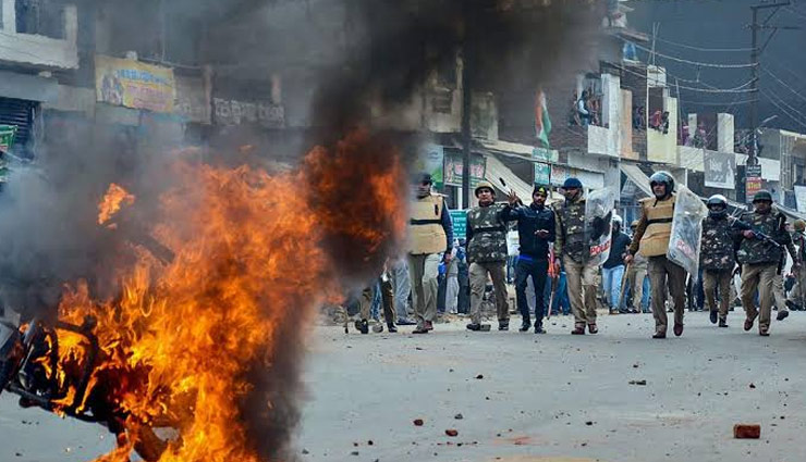CAA Protest: 'उपद्रवियों' को रिकवरी नोटिस का जवाब देने के लिए यूपी सरकार ने दिया 7 दिन का समय 
