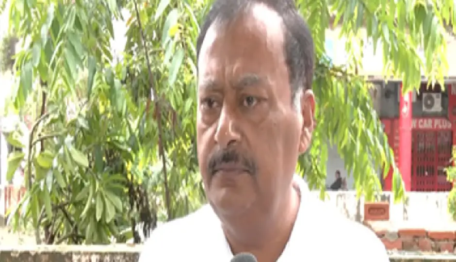 यूपी में BJP को घेरने की तैयारी, 403 सीटों पर INDIA गठबंधन साथ उतरेगा: सुरेंद्र राजपूत