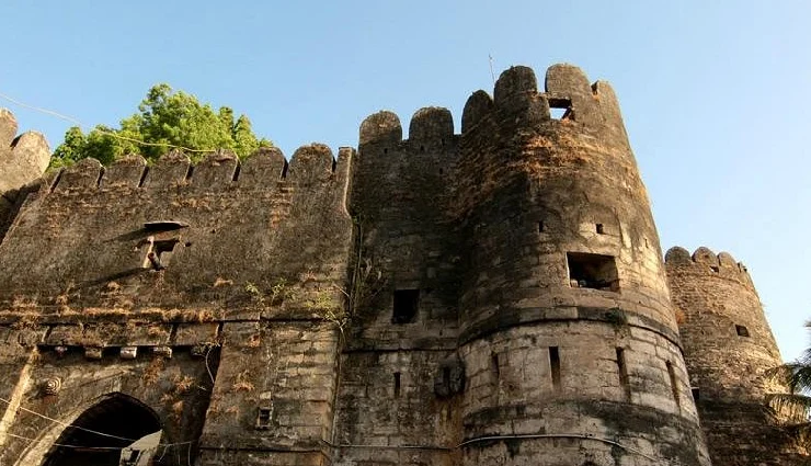 gir national park,gir gujarat tourism,asiatic lions in gir,sasan gir safari,wildlife sanctuary gujarat,places to visit in gir,gir forest safari,gir temples and forts,gir sightseeing,gir travel guide,best time to visit gir,hidden gems in gir gujarat