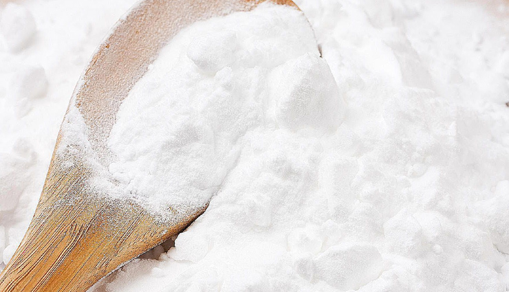 honey,sugar and lemon,sugar waxing,baking soda,turmeric,tips to get rid of upper lip hair at home. home remedies,skin care tips,upper lip hair,hair removal tips