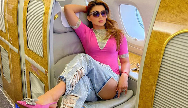 urvashi rautela,urvashi rautela hot photos,urvashi rautela viral photos,urvashi rautela hot photos,urvashi rautela age,urvashi rautela instagram photos