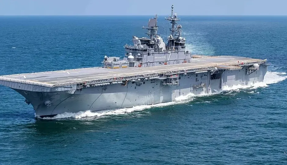 क्या ईरान के खिलाफ जंग और तेज करने की तैयारी में अमेरिका? 2500 सैनिकों के साथ एक और युद्धपोत मध्य पूर्व की ओर रवाना