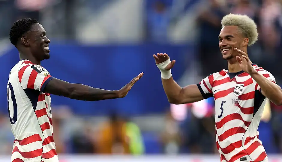 FIFA World Cup 2026: USA ने ऑस्ट्रेलिया को 2-0 से हराकर राउंड ऑफ 32 में बनाई जगह, लगातार दूसरी जीत से मजबूत स्थिति