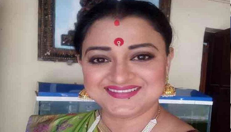 डांस परफॉर्मेंस के दौरान यह मशहूर एक्ट्रेस हुई छेड़छाड़ की शिकार, कपड़े फाड़ने की कोशिश