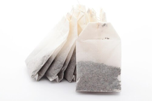 uses of tea bags,tea bags for cleaning house,house cleaning tips ,टी-बैग, टी-बैग के उपाय, टी-बैग से फर्नीचर की चमक, साफ़-सफाई टिप्स, काम में लिए गए टी-बैग के उपयोग 