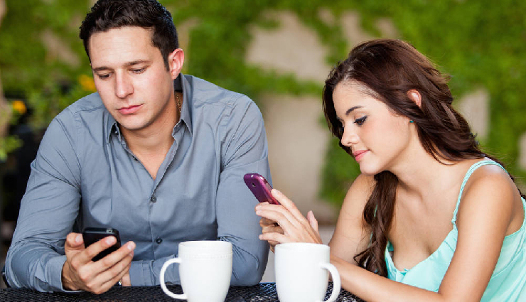 signs to stop pursuing a girl,when to stop pursuing a girl,signs she not interested,reasons to cease pursuing a girl,indicators she not into you,recognizing disinterest in dating,understanding rejection signals,signs she playing hard to get,when to give up on pursuing a girl,recognizing subtle rejection cues