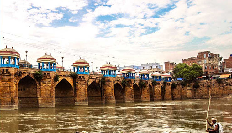 tourist places of uttar pradesh,tourism uttar pradesh,major attractions in uttar pradesh,travel,holidays