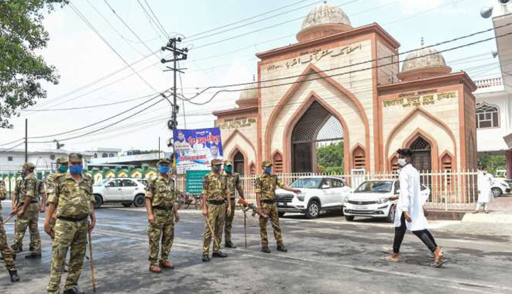 उत्तर प्रदेश के 61 जिलों को 1 जून से कोरोना ​​​​​कर्फ्यू से राहत, इन 14 जिलों में रहेगी सख्ती 